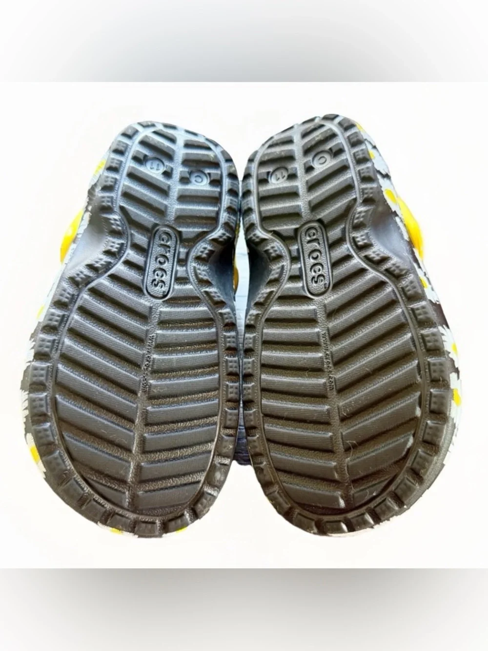CROCS Classic Lined Vacay Vibes Clog Black Yellow Daisy Discontinued Toddler C11